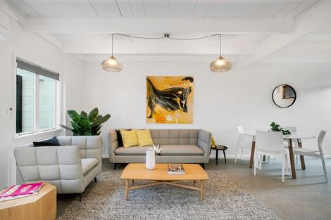 Photo of property in 2/7a Seaside Avenue, Waterview, Auckland, 1026