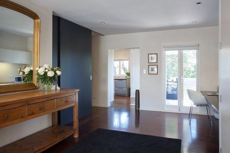 Photo of property in 8 Weona Place, Westmere, Auckland, 1022