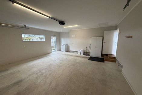 Photo of property in 10 Galea Grove, Kelvin Grove, Palmerston North, 4414