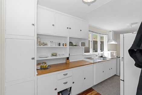 Photo of property in 145 Cambridge Street, Levin, 5510