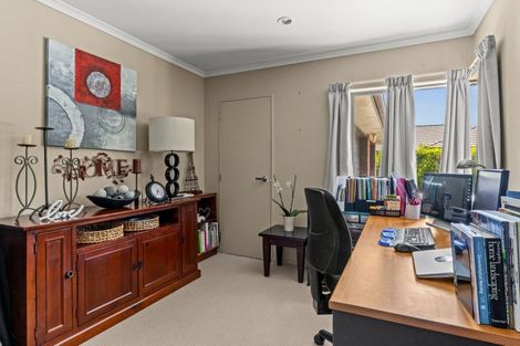 Photo of property in 27a Mill Road, Clive, 4102