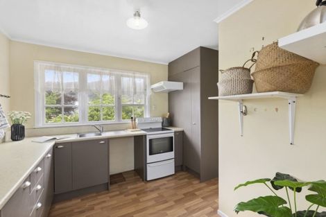 Photo of property in 1/95 Whites Line East, Waiwhetu, Lower Hutt, 5010