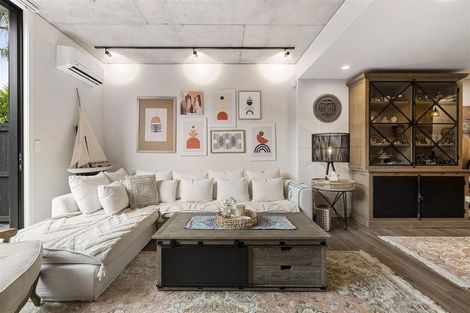 Photo of property in 7/4163 Great North Road, Glen Eden, Auckland, 0602