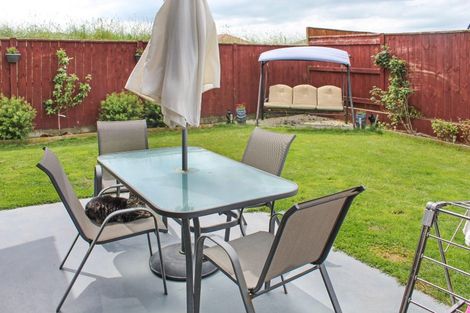 Photo of property in 33a Rosalie Terrace, Kelvin Grove, Palmerston North, 4414