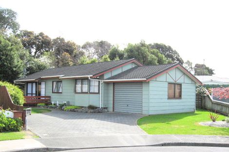 Photo of property in 21 Atarau Grove, Paraparaumu, 5032