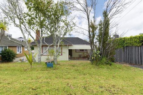 Photo of property in 1/10 White Swan Road, Mount Roskill, Auckland, 1041