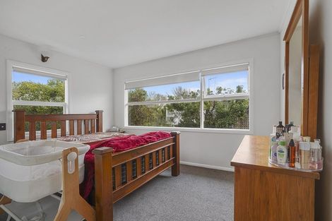 Photo of property in 1 Kingsway Crescent, Forest Lake, Hamilton, 3200