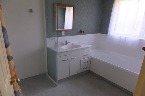 Photo of property in 34 Rototuna Road, Flagstaff, Hamilton, 3210