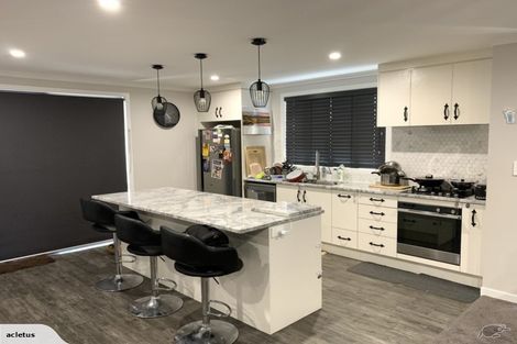 Photo of property in 82 Puhirake Crescent, Pyes Pa, Tauranga, 3112