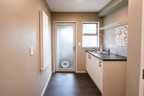 Photo of property in 1 Airlie Road, Plimmerton, Porirua, 5026