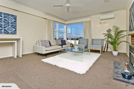 Photo of property in 55 Coronation Road, Hillcrest, Auckland, 0627
