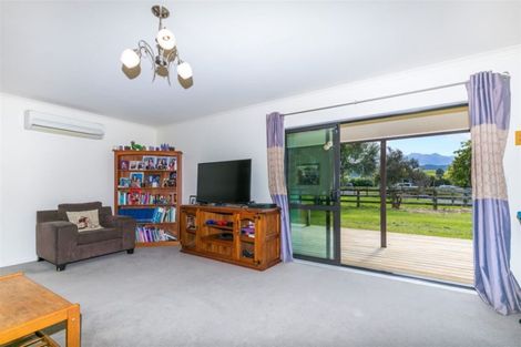Photo of property in 5 Mangauika Road, Pirongia, Te Awamutu, 3876