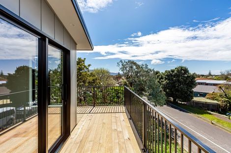 Photo of property in 115 Golf Road, Paraparaumu Beach, Paraparaumu, 5032