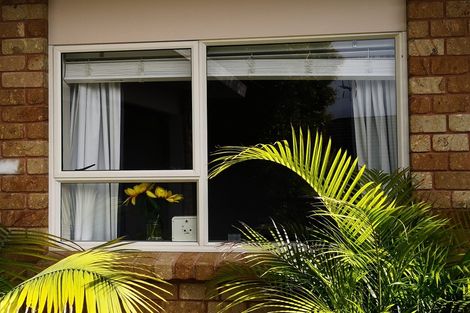 Photo of property in 12 Pajaro Place, Golflands, Auckland, 2013