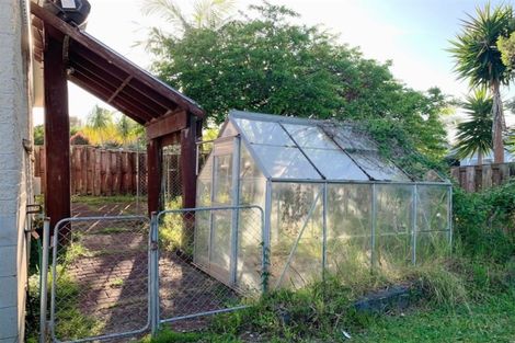 Photo of property in 1/9 Wairata Place, Te Atatu South, Auckland, 0610