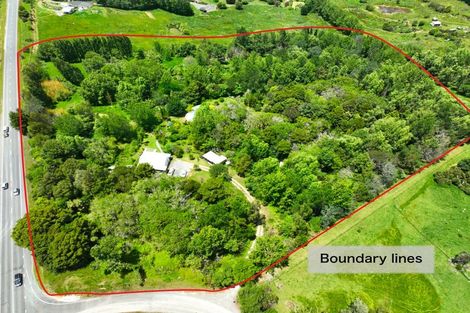 Photo of property in 4 Te Pahi River Drive, Paparoa, Maungaturoto, 0583