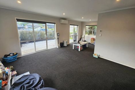 Photo of property in 10 Garrett Drive, Whalers Gate, New Plymouth, 4310