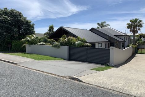 Photo of property in 143a Oceanview Road, Mount Maunganui, 3116