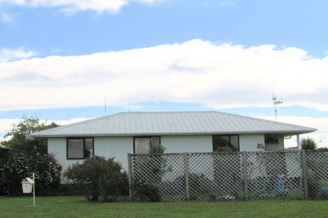 Photo of property in 5 Longstead Avenue, Papamoa Beach, Papamoa, 3118