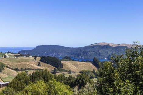 Photo of property in 1 Edge Hill, Acacia Bay, Taupo, 3385