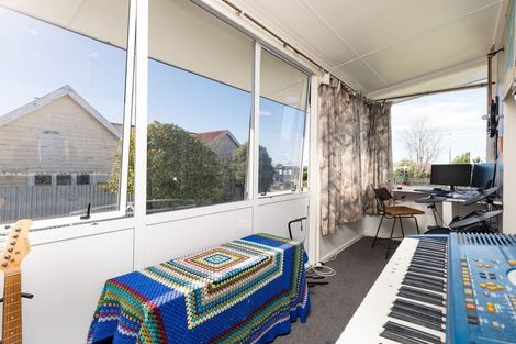 Photo of property in 50 Rhodes Street, Waimate, 7924