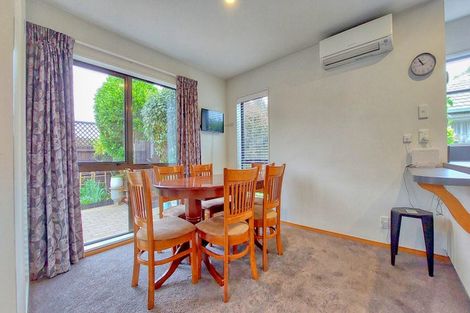 Photo of property in 2/14 Strauss Place, Somerfield, Christchurch, 8024