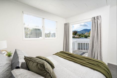 Photo of property in 6 Liston Avenue, Hilltop, Taupo, 3330