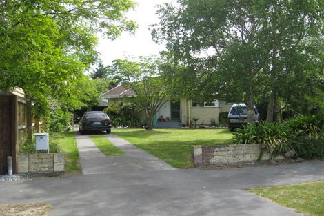 Photo of property in 14a Saunders Place, Redwood, Christchurch, 8051