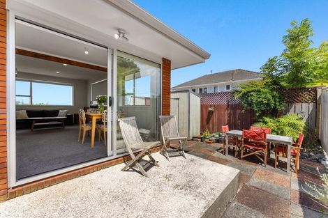 Photo of property in 1/56 Sunnynook Road, Sunnynook, Auckland, 0620