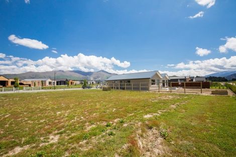 Photo of property in 40 Mount Creighton Crescent, Wanaka, 9305