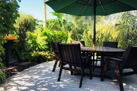 Photo of property in 381 Cove Road, Waipu, 0582