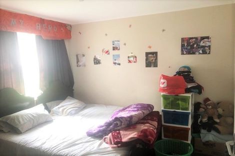 Photo of property in 194 Don Buck Road, Massey, Auckland, 0614