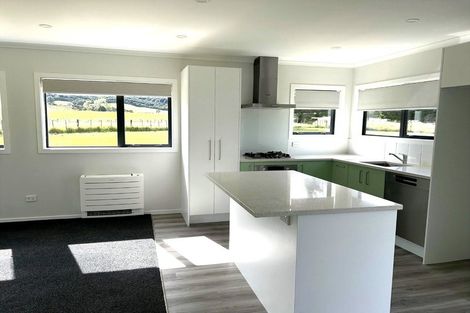 Photo of property in 370 Western Lake Road, Western Lake, Featherston, 5773