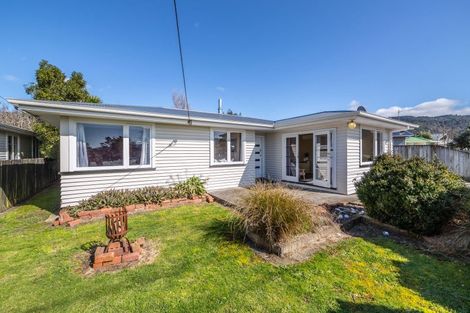 Photo of property in 44 Woodward Street East, Featherston, 5710