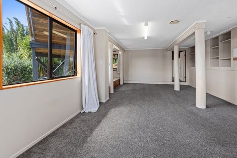 Photo of property in 66 Beach Road, Onerahi, Whangarei, 0110