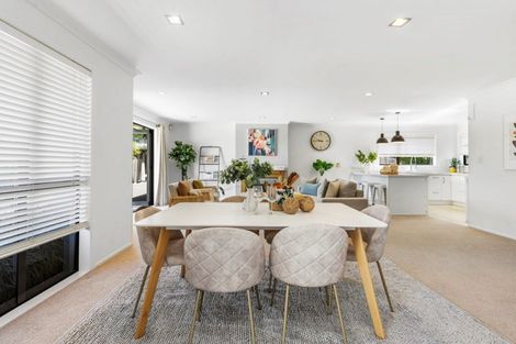 Photo of property in 5 Grenache Place, Rototuna, Hamilton, 3210