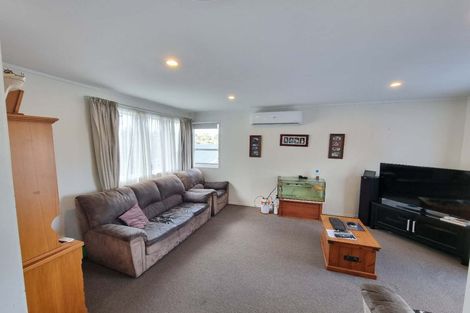 Photo of property in 43 Richards Avenue, Forrest Hill, Auckland, 0620