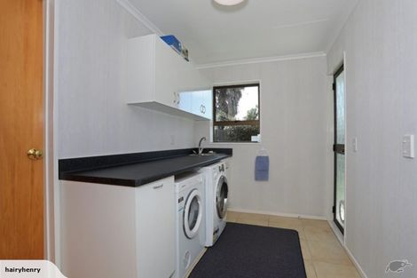 Photo of property in 1 Ngahere Court, Awapuni, Palmerston North, 4412