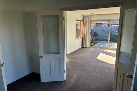 Photo of property in 2/7 Camberwell Place, Avonhead, Christchurch, 8042