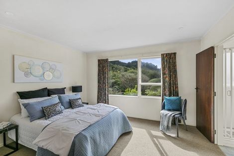 Photo of property in 17 Peterhouse Street, Tawa, Wellington, 5028