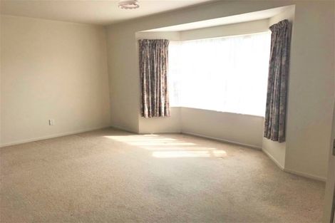 Photo of property in 22 Hadleigh Court, Paraparaumu, 5032