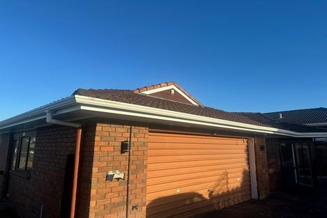 Photo of property in 155 Botany Road, Botany Downs, Auckland, 2010