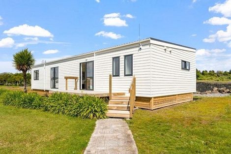 Photo of property in 61 Hauraki Road, Leigh, Warkworth, 0985