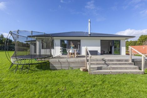 Photo of property in 12 Faydon Close, Ohau, Levin, 5570