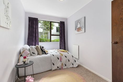 Photo of property in 84 Amapur Drive, Khandallah, Wellington, 6035