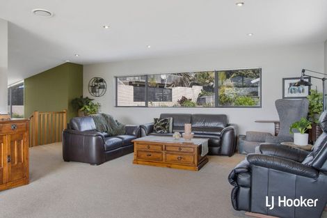 Photo of property in 28 Reo Crescent, Waihi Beach, 3611