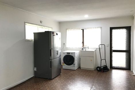 Photo of property in 2/35 Derrimore Heights, Clover Park, Auckland, 2019