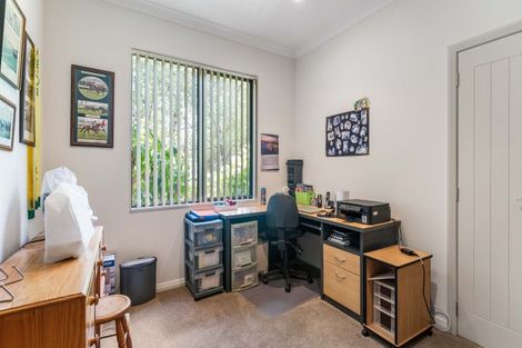 Photo of property in 65 Ernest George Drive, Karaka, Papakura, 2580