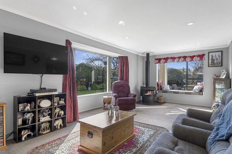 Photo of property in 16 Matthews Street, Kaiapoi, 7630