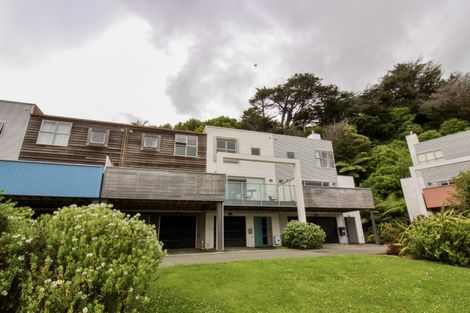 Photo of property in 17 Saddleback Grove, Karori, Wellington, 6012